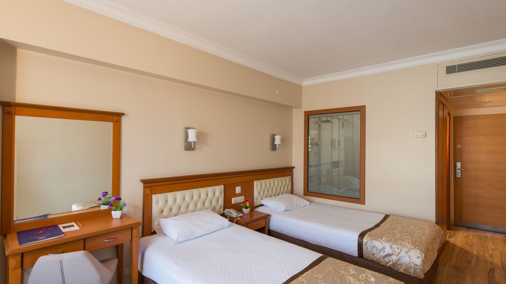 Prestige Hotel - 36