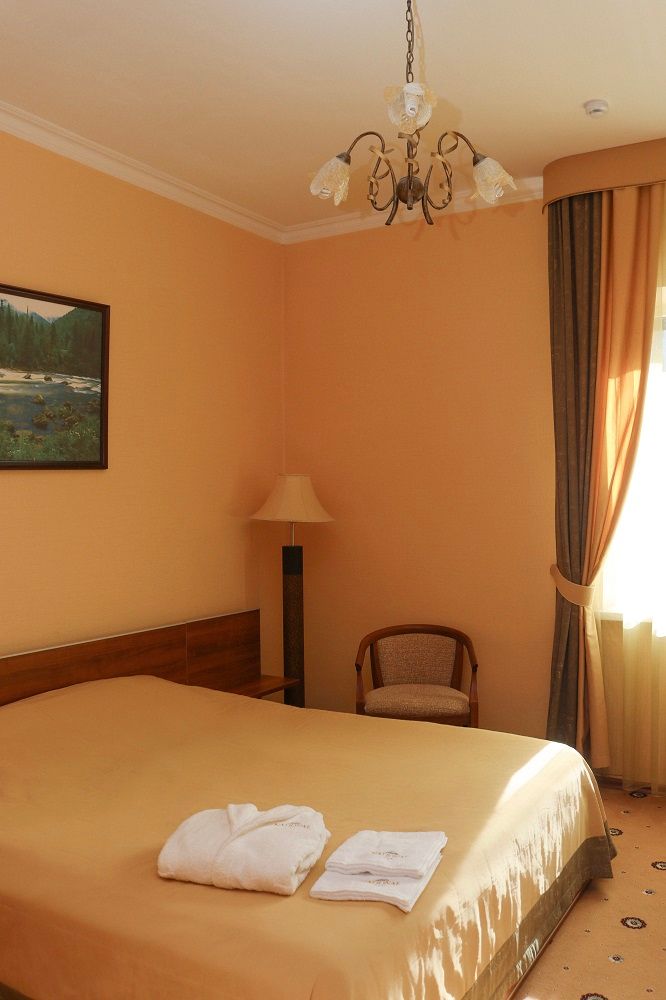 NATIONAL DOMBAY HOTEL, отель - 17