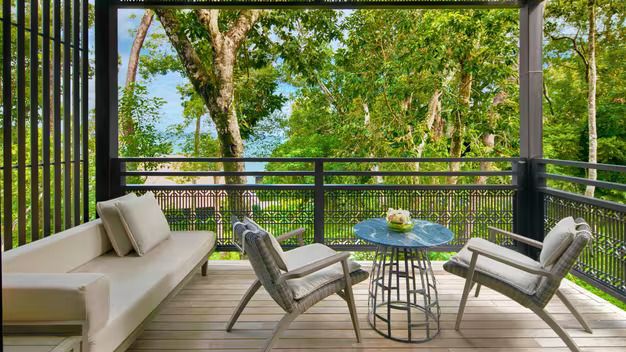 THE RITZ CARLTON - 38