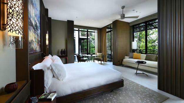 THE RITZ CARLTON - 36