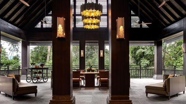 THE RITZ CARLTON - 19