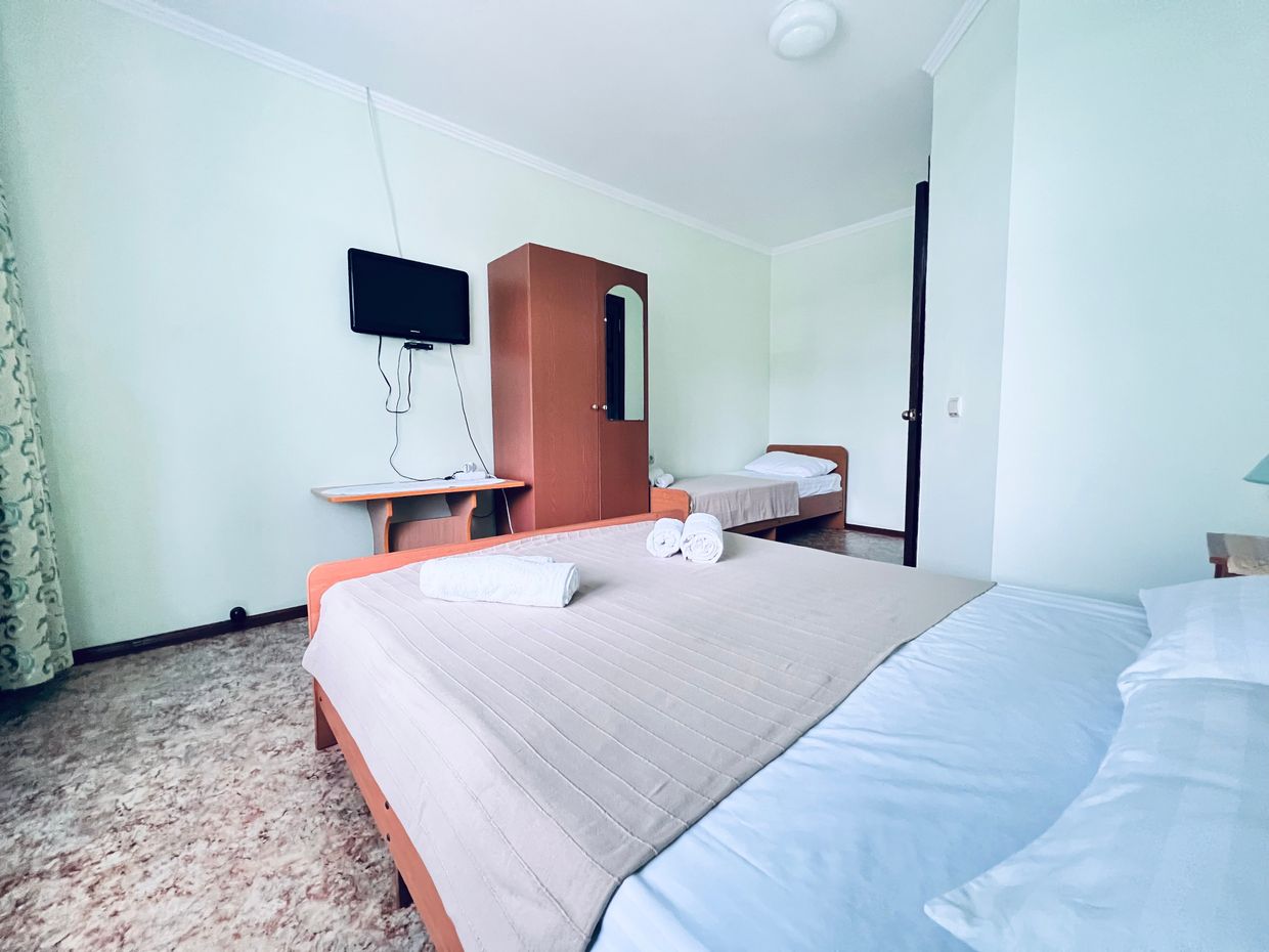 ЕЛЕНА, гостевой дом - 8