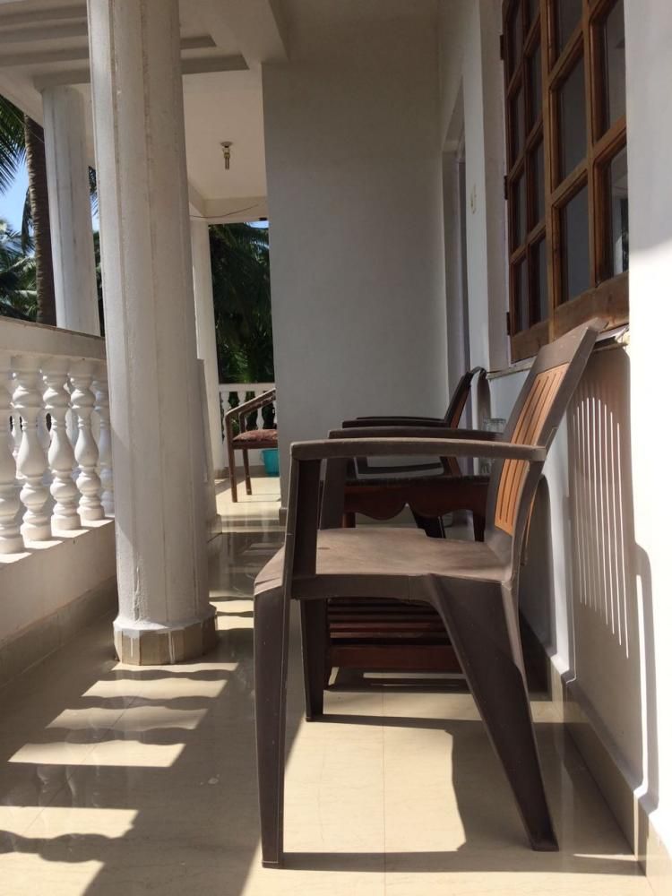 WHITE HOUSE BEACH APARTMENTS - 9