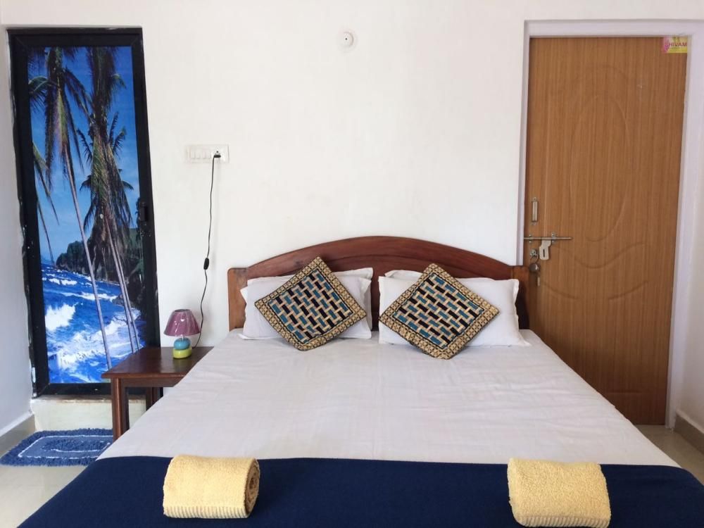 WHITE HOUSE BEACH APARTMENTS - 15