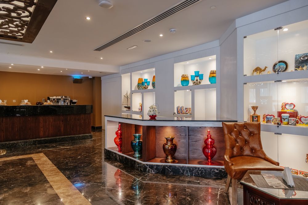 CRYSTAL PLAZA AL MAJAZ HOTEL - 35