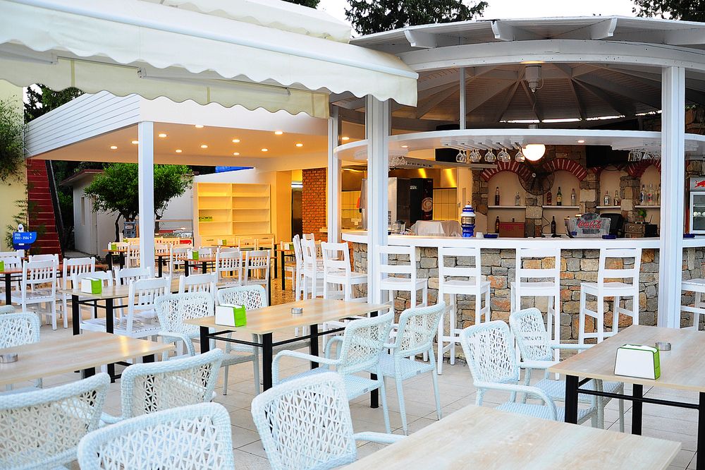 Paloma Family Club - 2