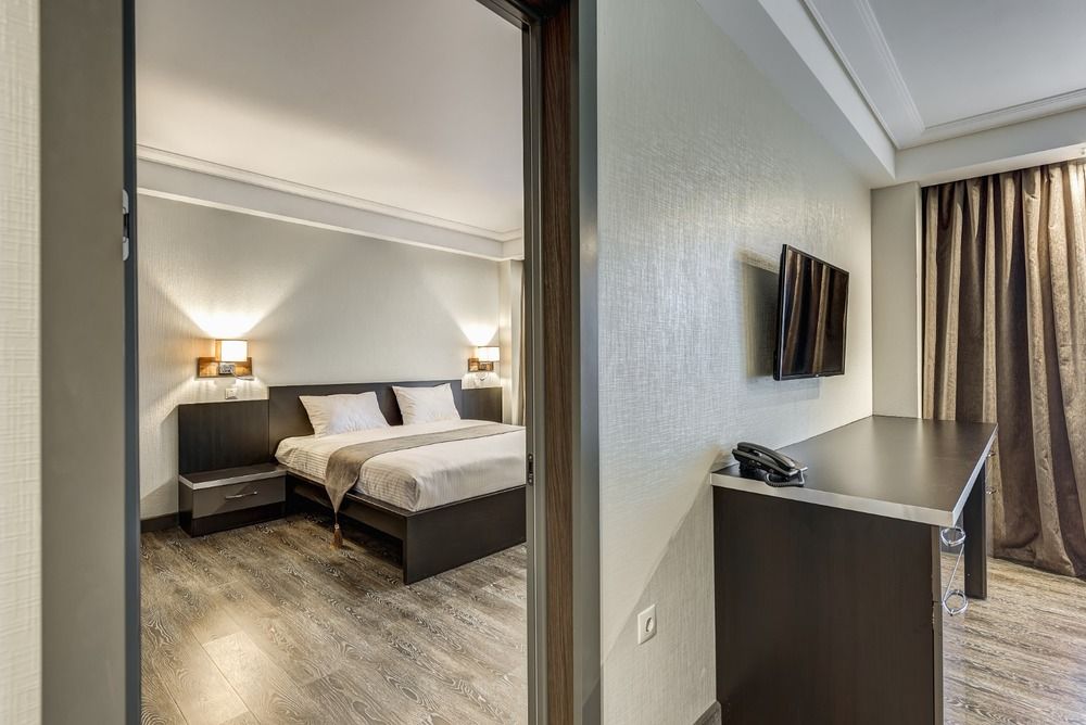 АСТРО ПЛАЗА, гостиница - 68