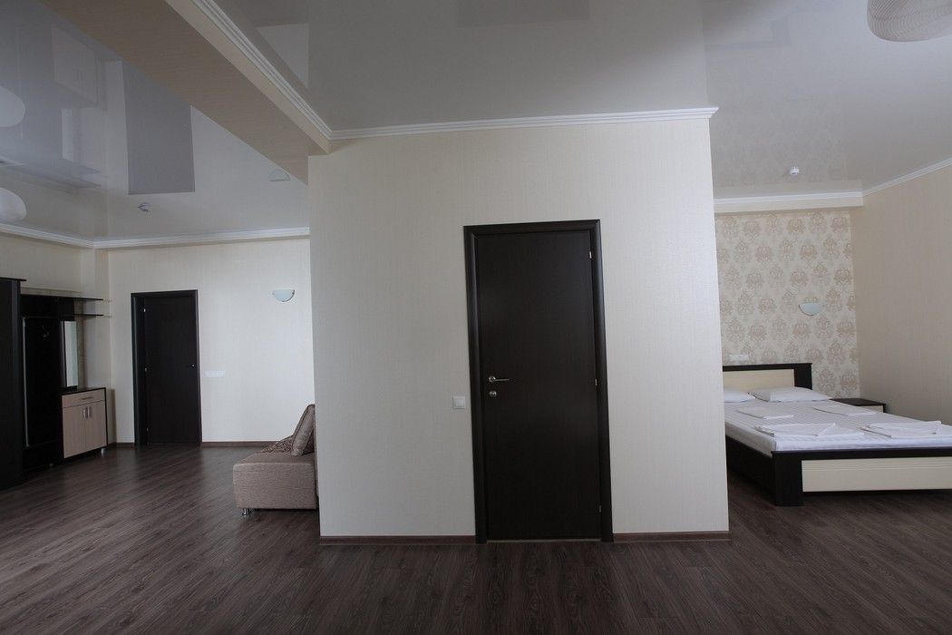 ЛУНА, отель - 72