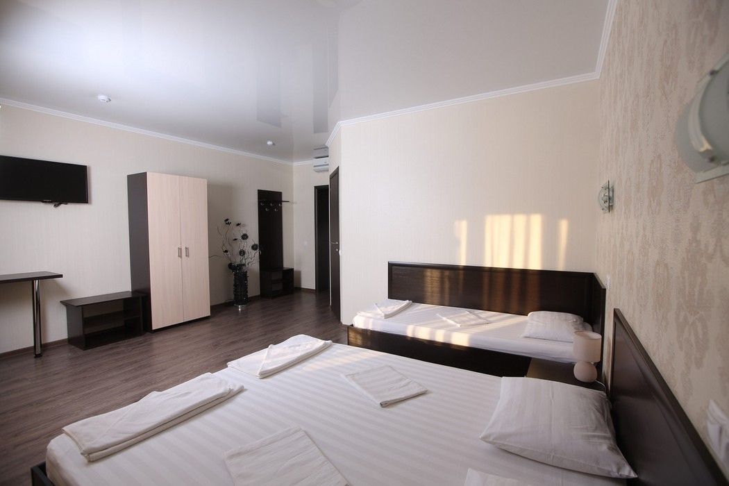 ЛУНА, отель - 37