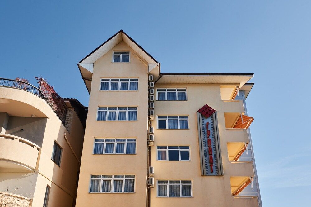 ГРАНАТ, гостевой дом - 3