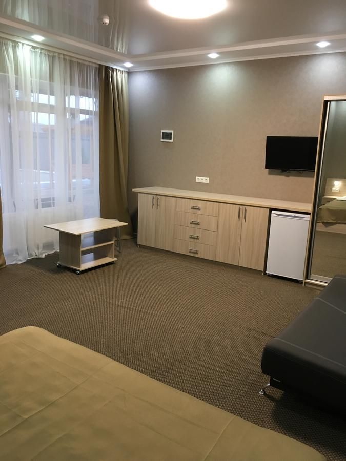 ЛАЗУРНЫЙ, (Николаевка) - 21