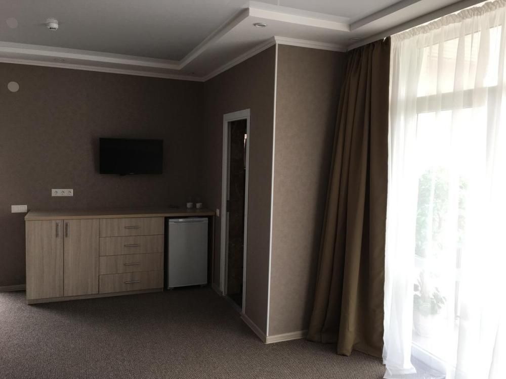 ЛАЗУРНЫЙ, (Николаевка) - 19