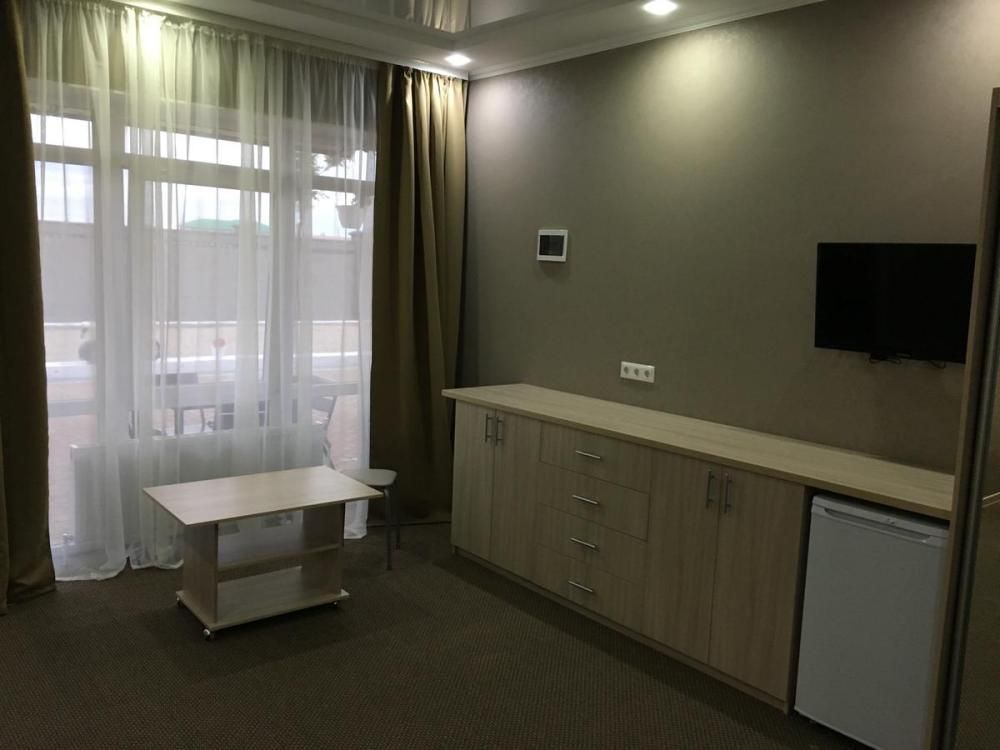 ЛАЗУРНЫЙ, (Николаевка) - 15