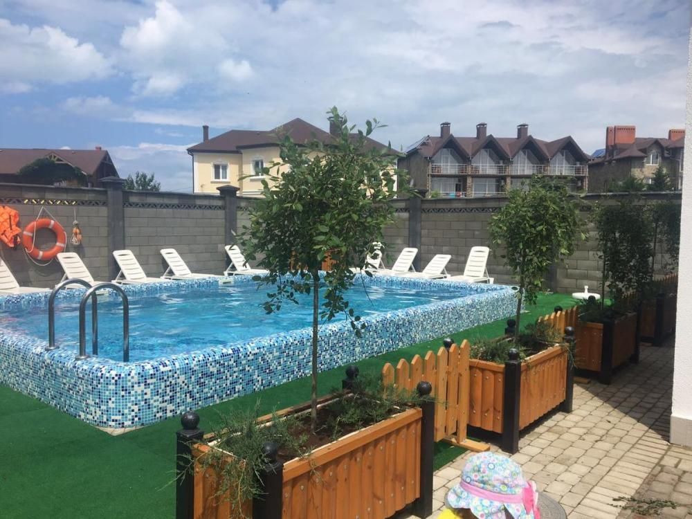 ЛАЗУРНЫЙ, (Николаевка) - 4