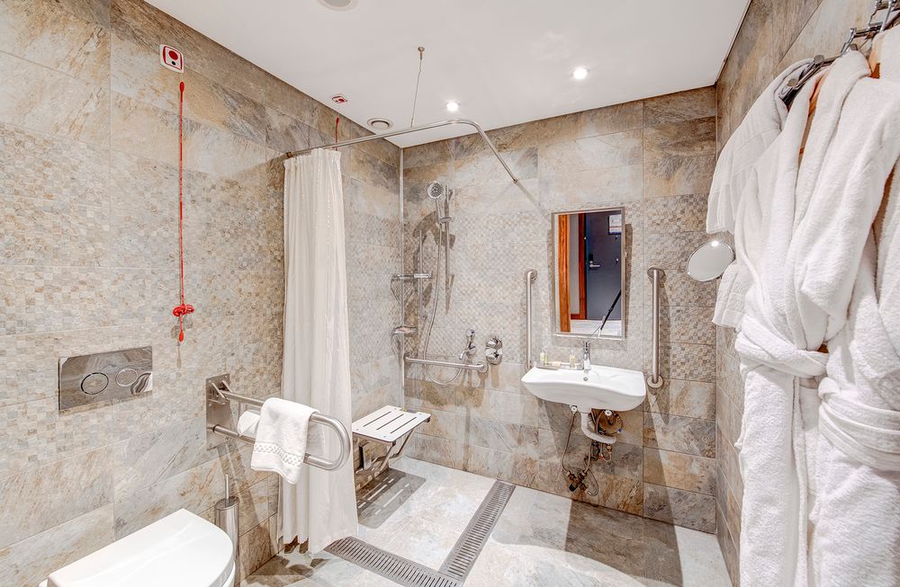 Double Tree by Hilton Hotel - Piyalepasa - 93