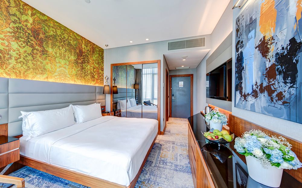 Double Tree by Hilton Hotel - Piyalepasa - 85