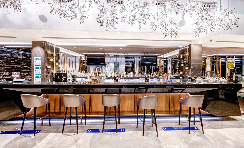 Double Tree by Hilton Hotel - Piyalepasa - 9