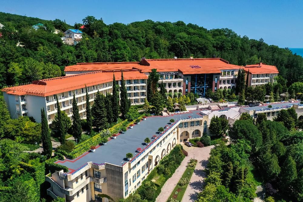 ОДИССЕЯ Wellness Resort, санаторий (лечение с 5ти лет) - 1