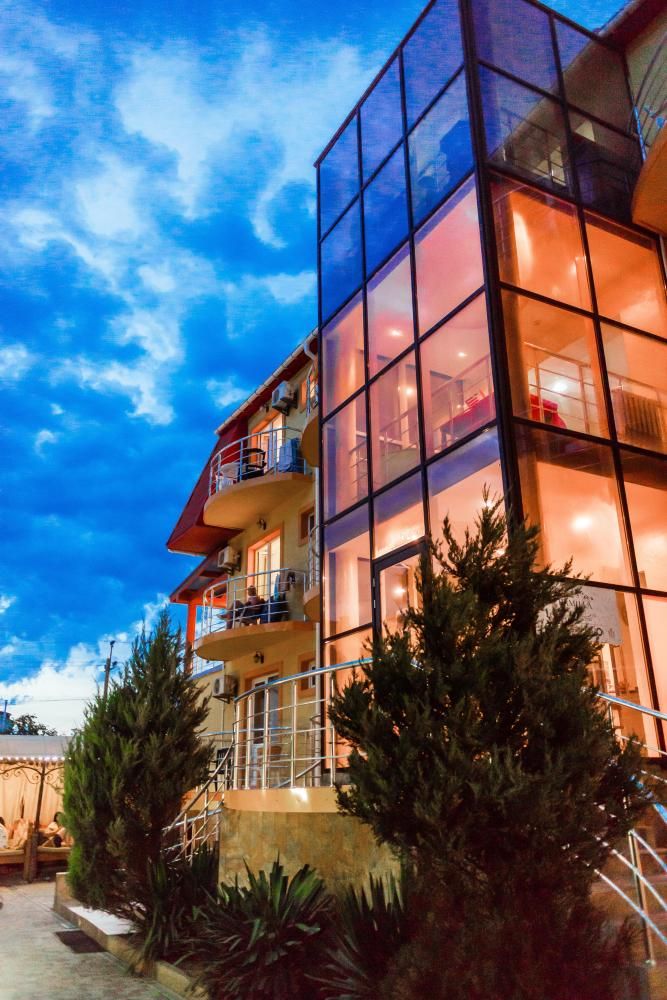 КАМИЛЛА, отель (Николаевка) - 1