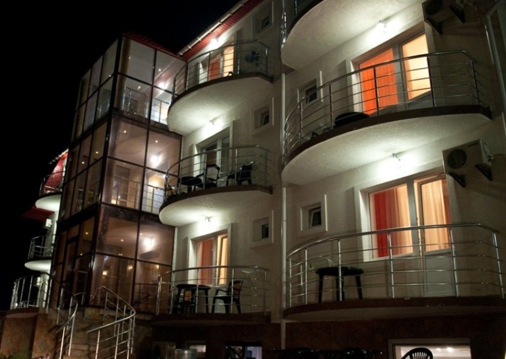 КАМИЛЛА, отель (Николаевка) - 5