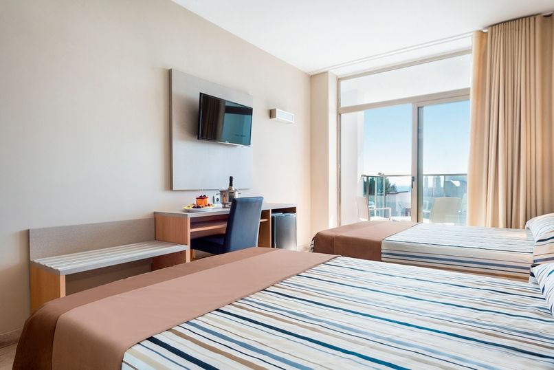 BEST CAMBRILS - 3