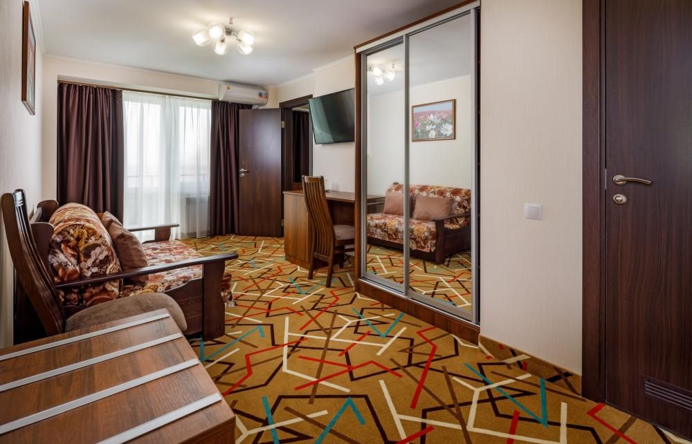 ПРИВЕТЛИВЫЙ БЕРЕГ, пансионат - 2