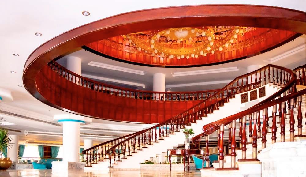 WHITE VALLEY PALACE - 9