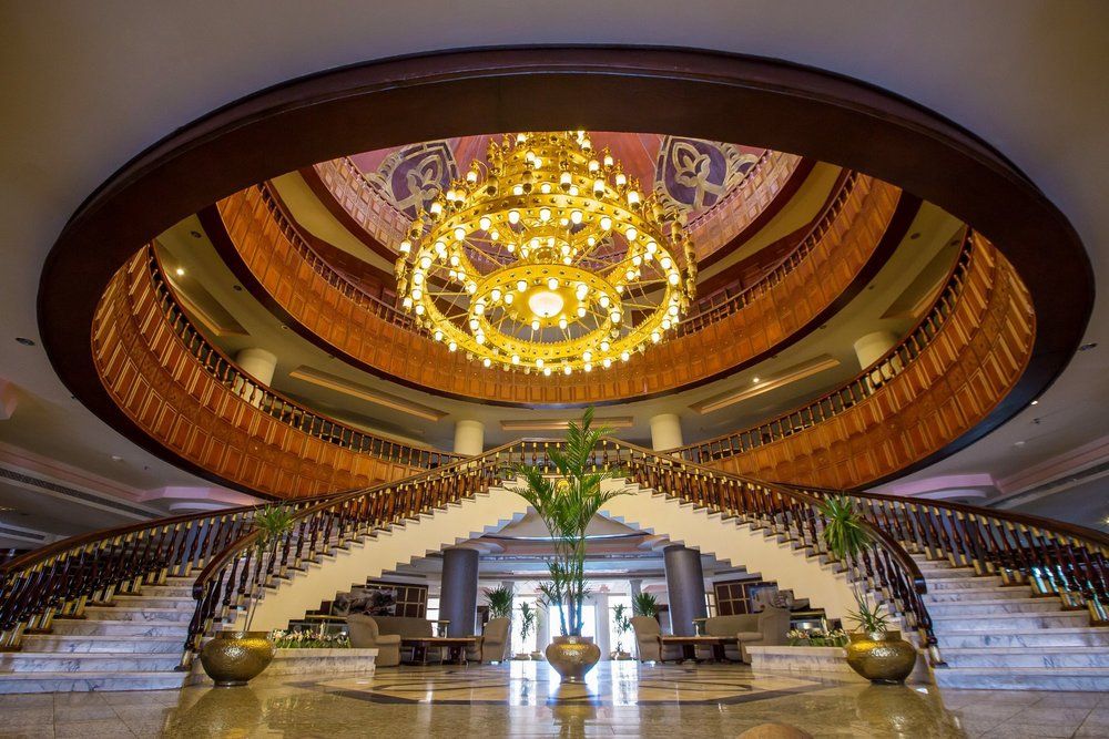 WHITE VALLEY PALACE - 8