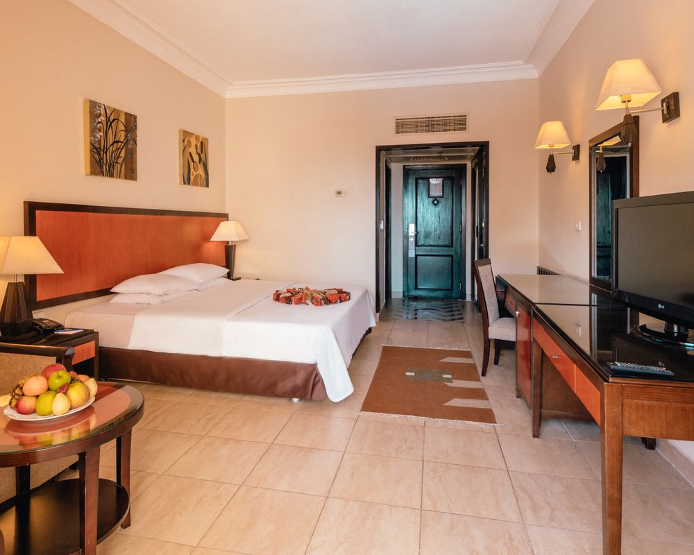 AMC ROYAL HOTEL & SPA - 57