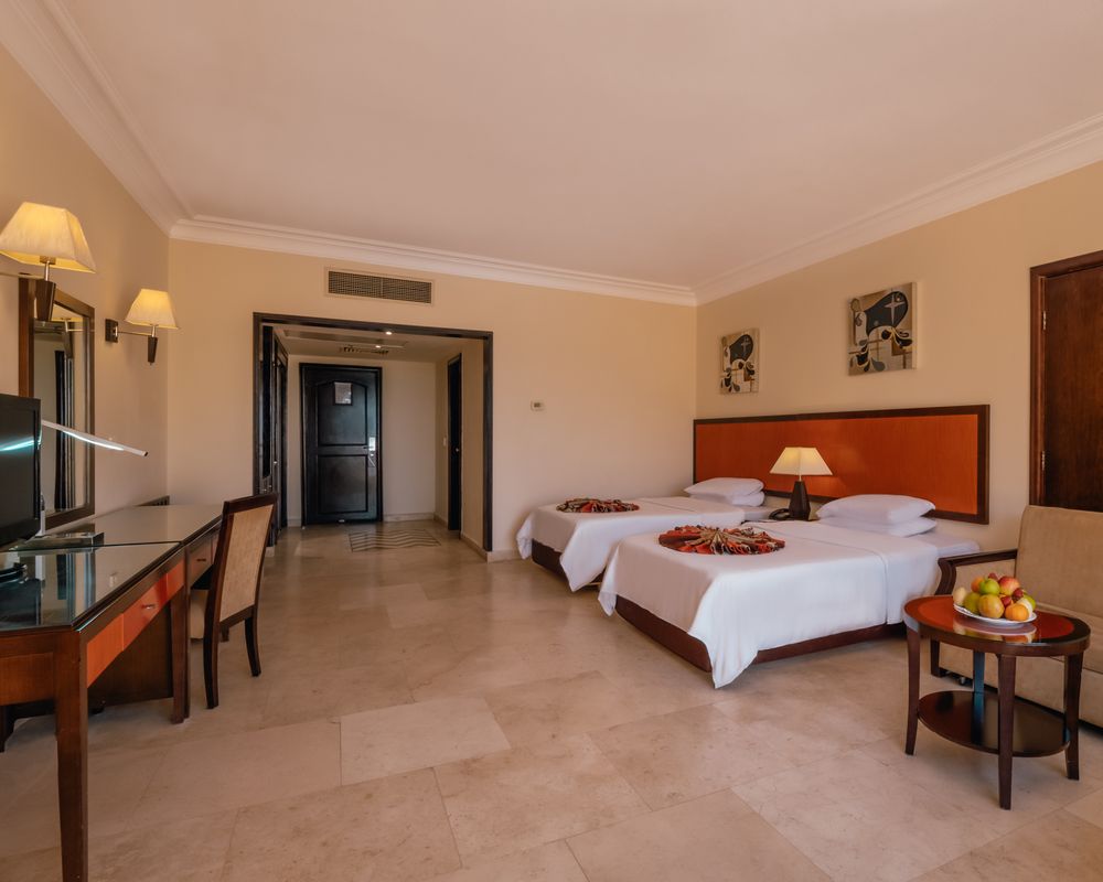 AMC ROYAL HOTEL & SPA - 55