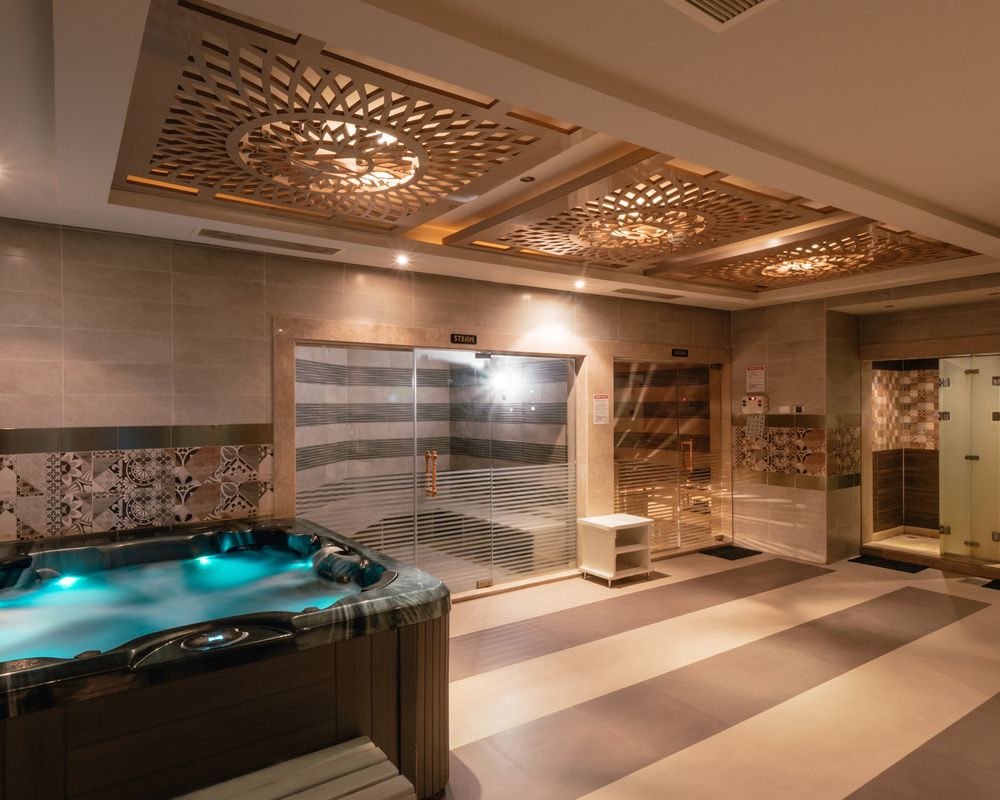 AMC ROYAL HOTEL & SPA - 41