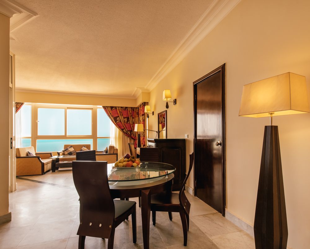 AMC ROYAL HOTEL & SPA - 48