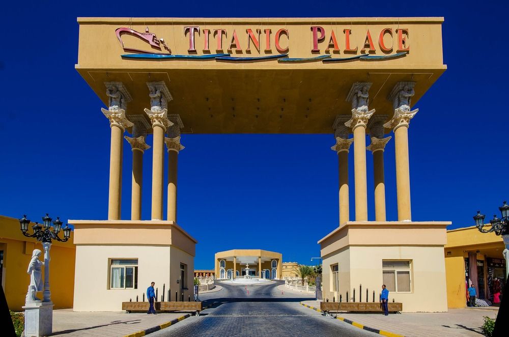 TITANIC PALACE - 3