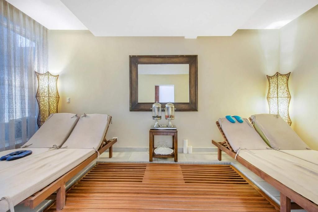 EMOTIONS BY HODELPA JUAN DOLIO - 39