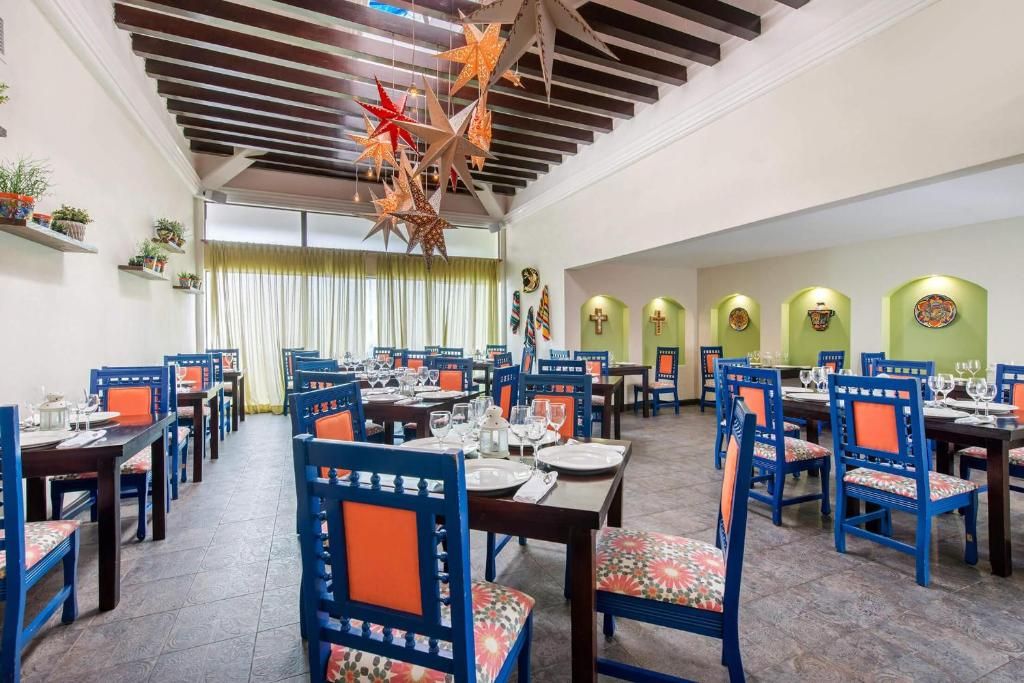 EMOTIONS BY HODELPA JUAN DOLIO - 35