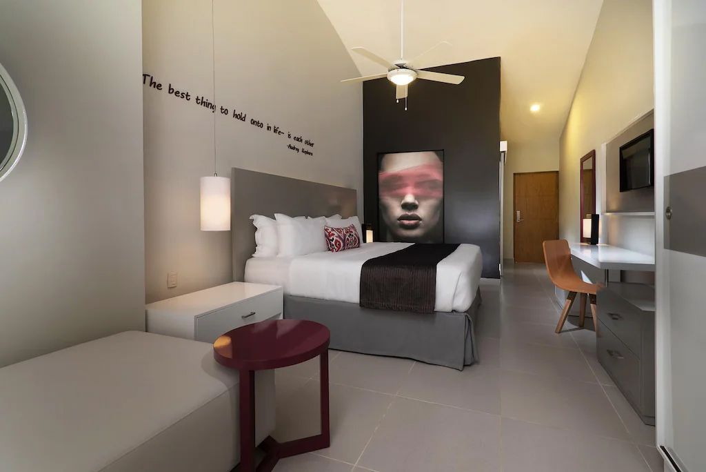 EMOTIONS BY HODELPA JUAN DOLIO - 32