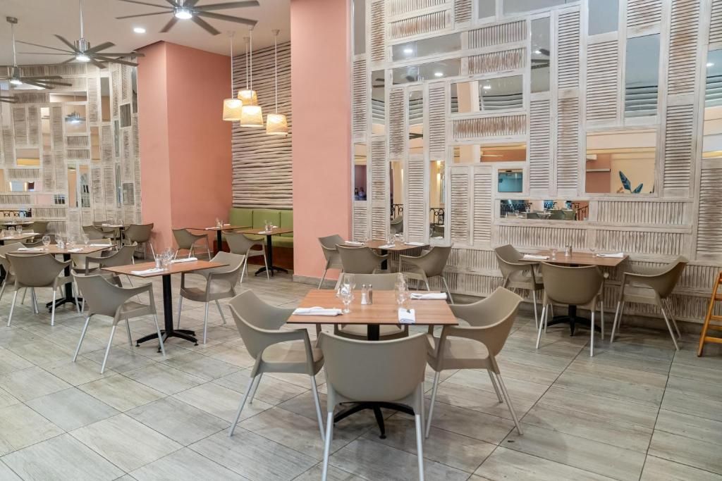 EMOTIONS BY HODELPA JUAN DOLIO - 24