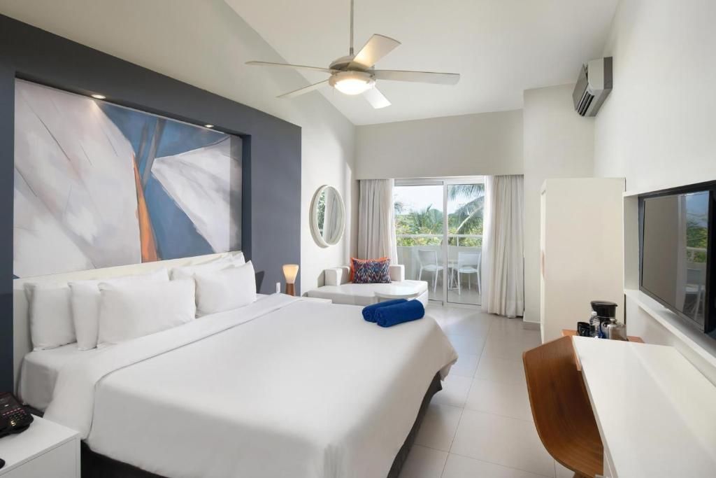 EMOTIONS BY HODELPA JUAN DOLIO - 3