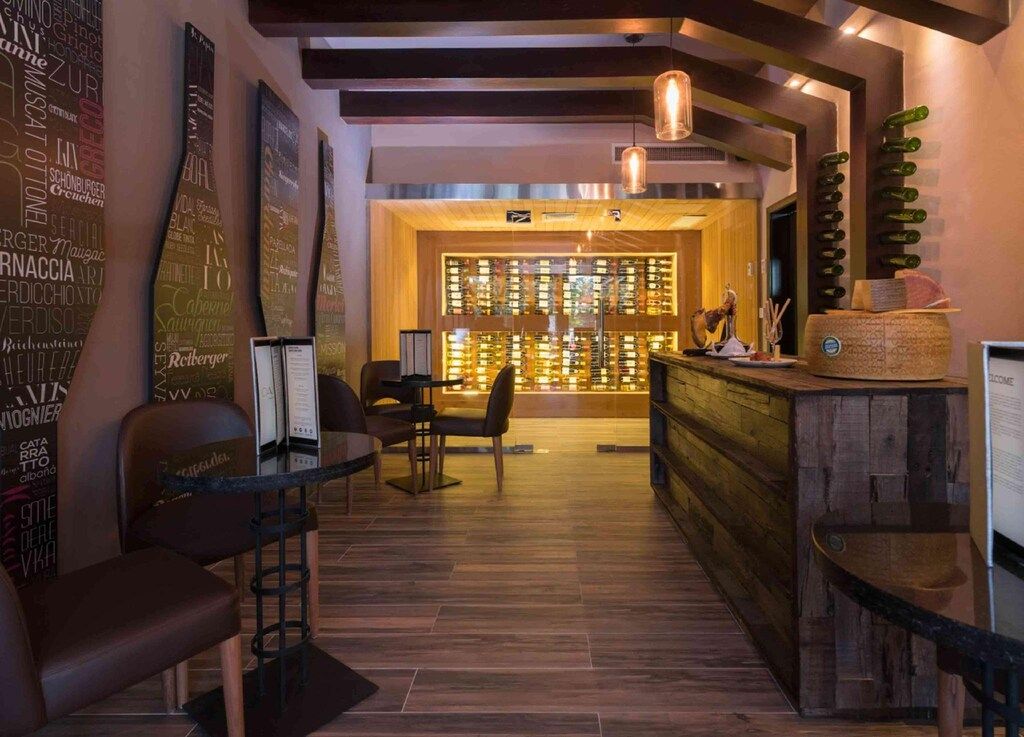 EMOTIONS BY HODELPA JUAN DOLIO - 2