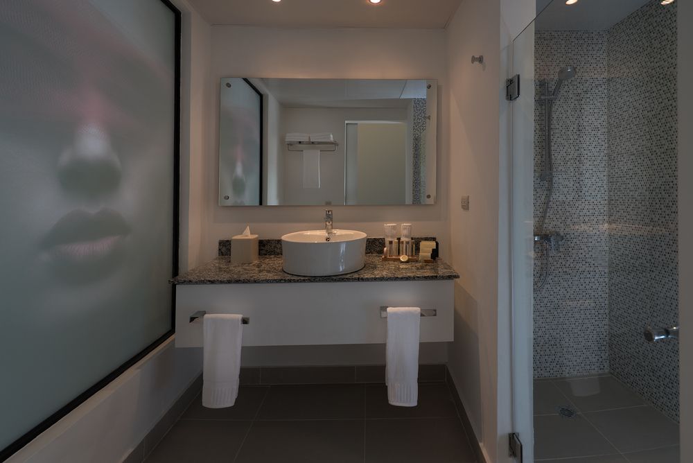 EMOTIONS BY HODELPA JUAN DOLIO - 72