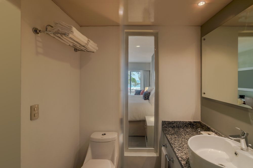 EMOTIONS BY HODELPA JUAN DOLIO - 68