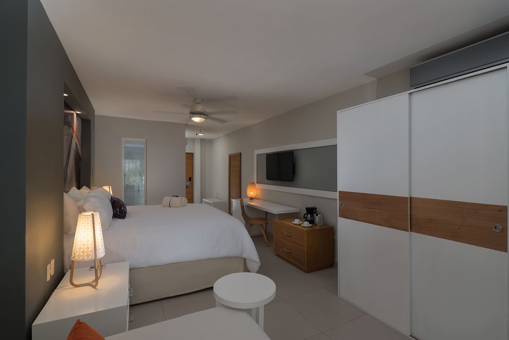 EMOTIONS BY HODELPA JUAN DOLIO - 66