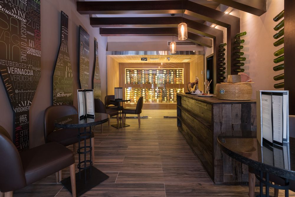 EMOTIONS BY HODELPA JUAN DOLIO - 54