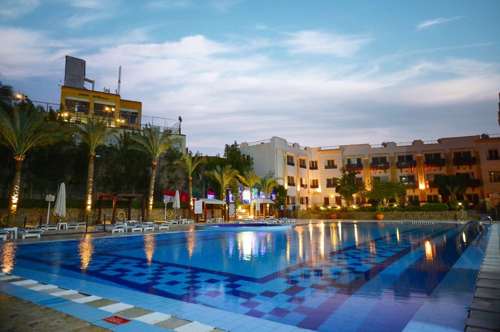 FALCON NAAMA STAR HOTEL - 14