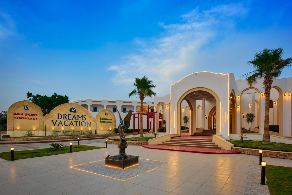 DREAMS VACATION RESORT - 1