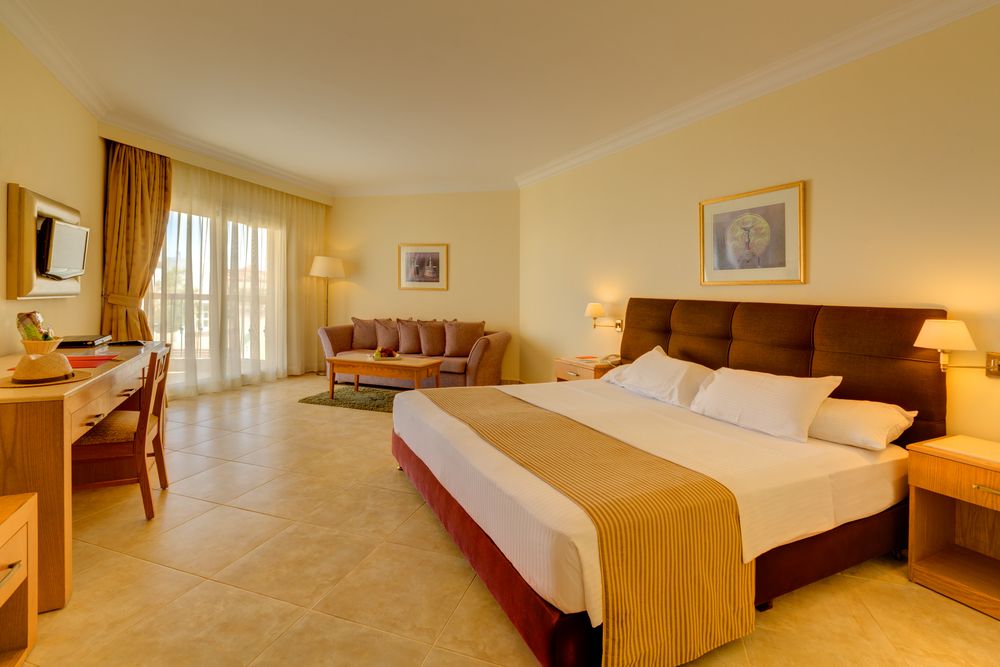 AURORA ORIENTAL RESORT - 85