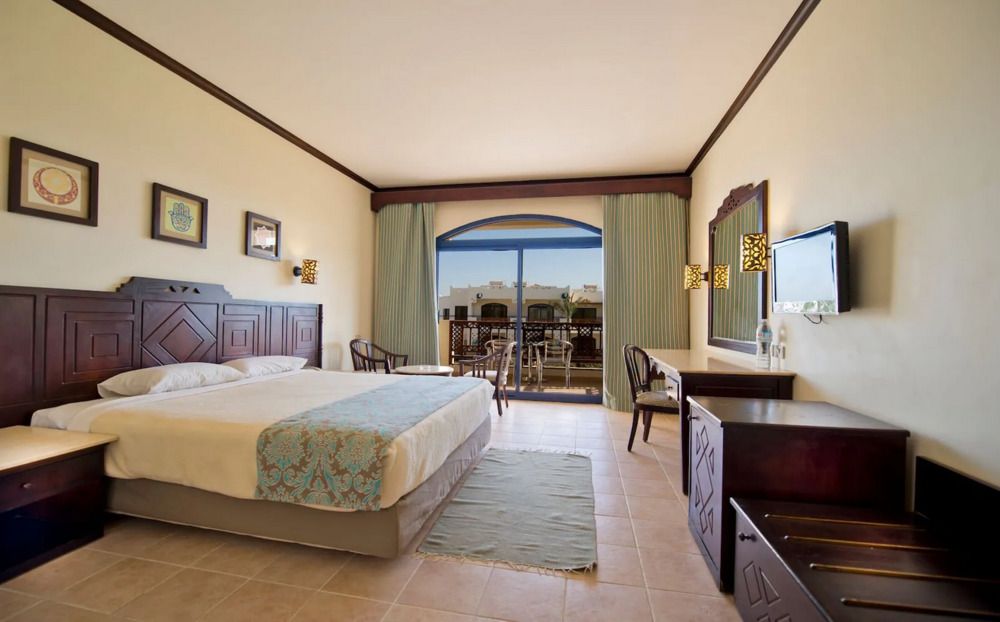 AMPHORAS BEACH (ex. SHORES AMPHORAS) - 20