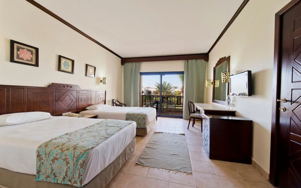 AMPHORAS BEACH (ex. SHORES AMPHORAS) - 17