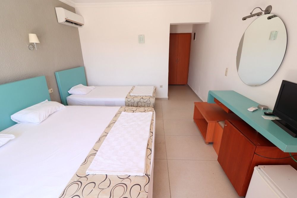 Phoenix Sun Hotel (ex. Palm Garden)  - 90