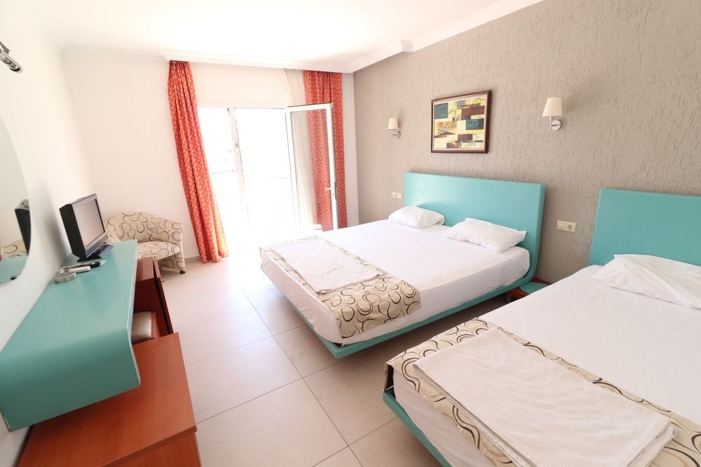 Phoenix Sun Hotel (ex. Palm Garden)  - 103